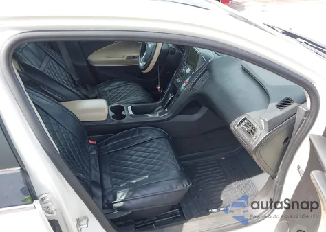 2012 Chevrolet Volt z USA, uszkodzony, nr VIN 1G1RD6E42CU107969